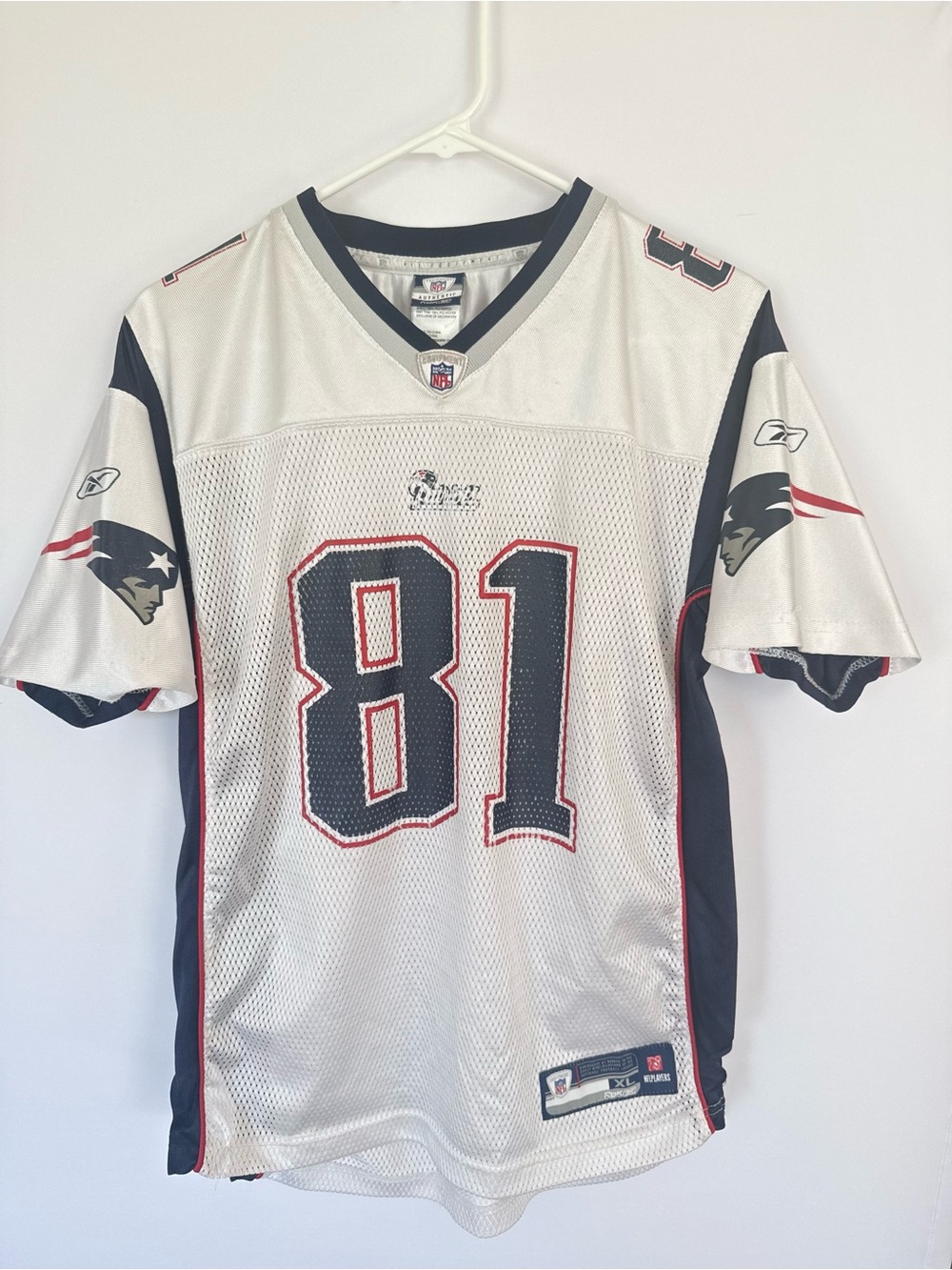 Reebok Youth XL White Navy #81 Randy Moss New England Patriots Football Jersey